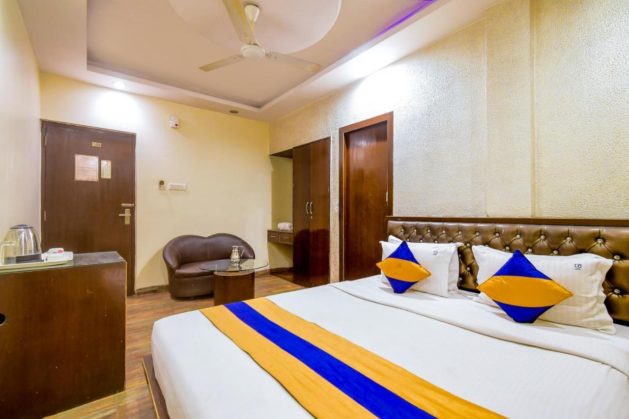 Hotel N S International Kolkata Exterior photo